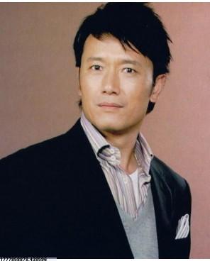 段奕宏